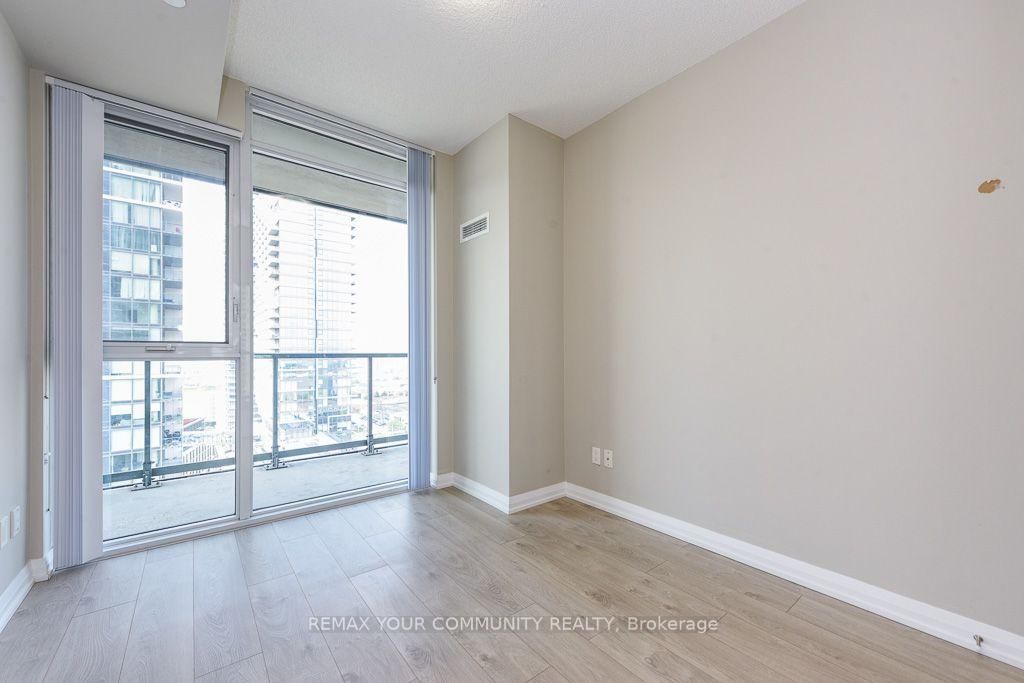 1810-7895 Jane St, Vaughan, view 16