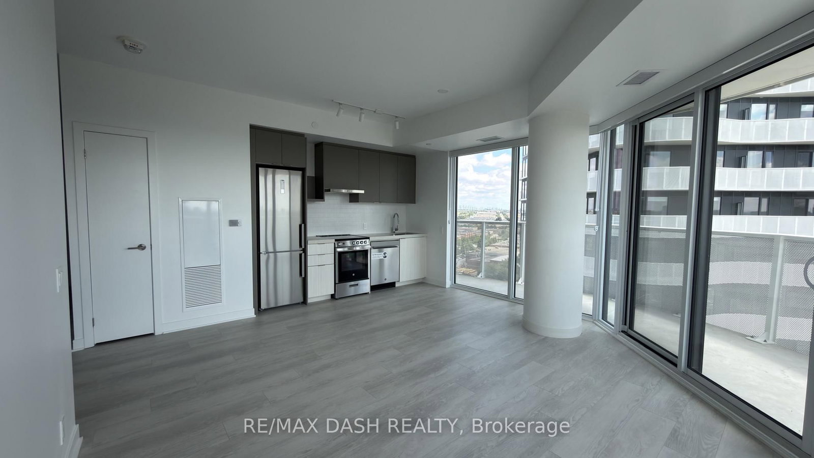 1404-10 Flavelle Tr, Vaughan, view 11
