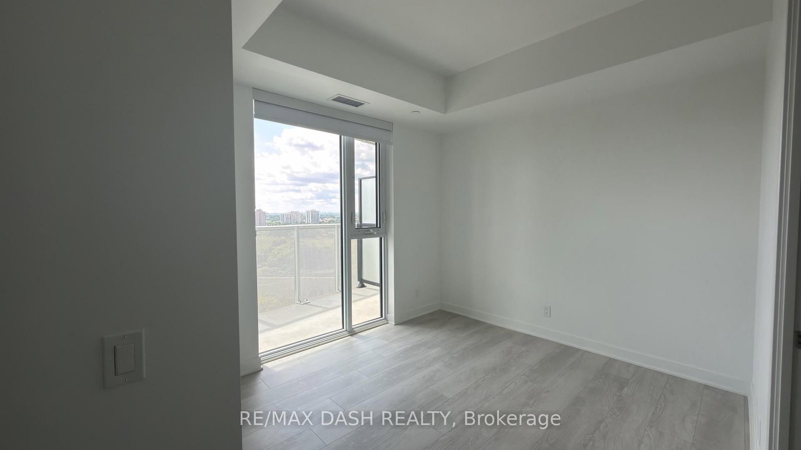 1404-10 Flavelle Tr, Vaughan, view 12