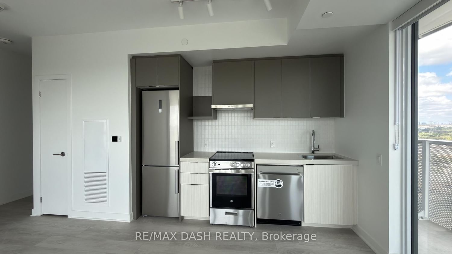 1404-10 Flavelle Tr, Vaughan, view 16