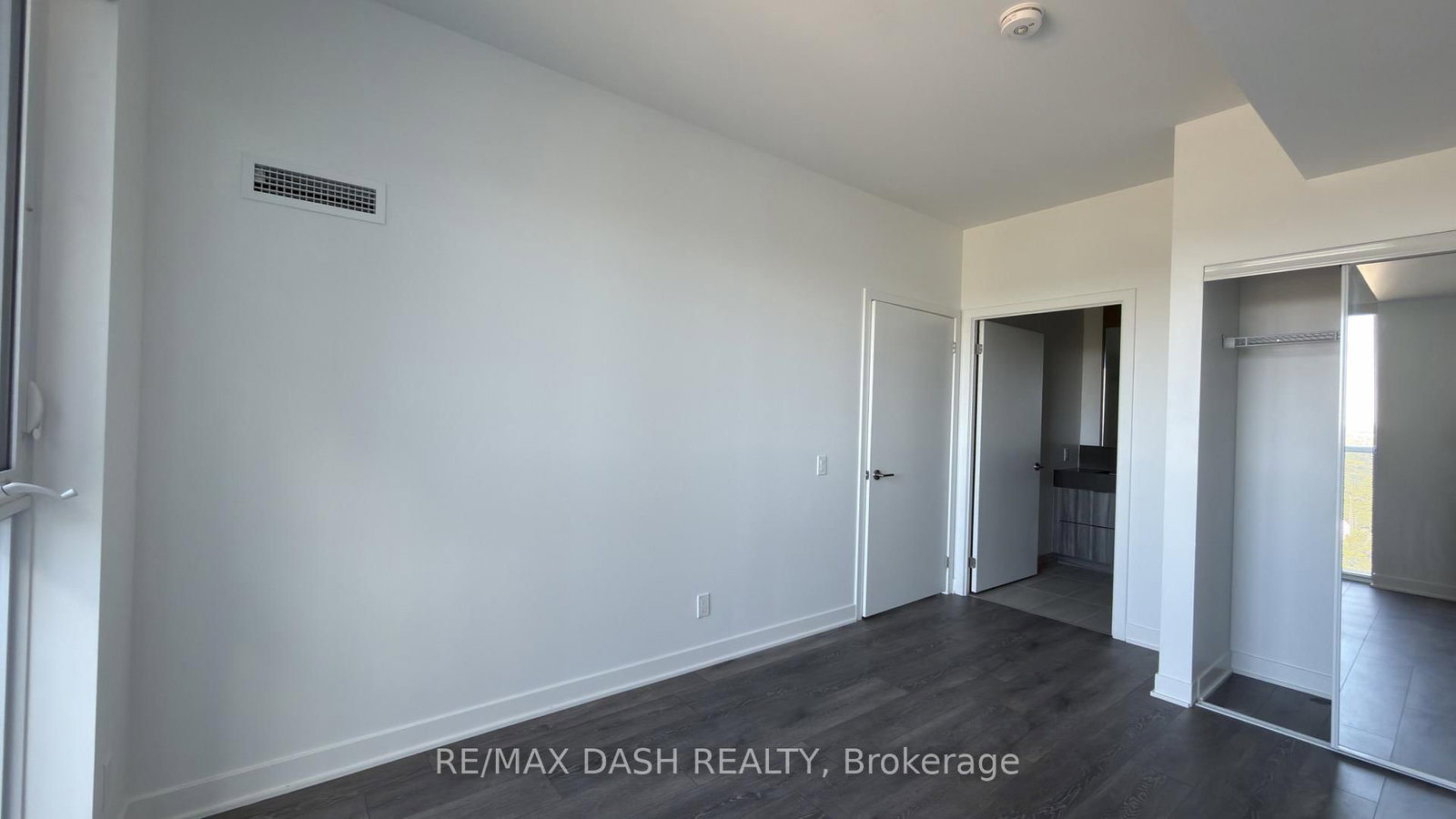 1919-6 Flavelle Tr, Vaughan, view 14