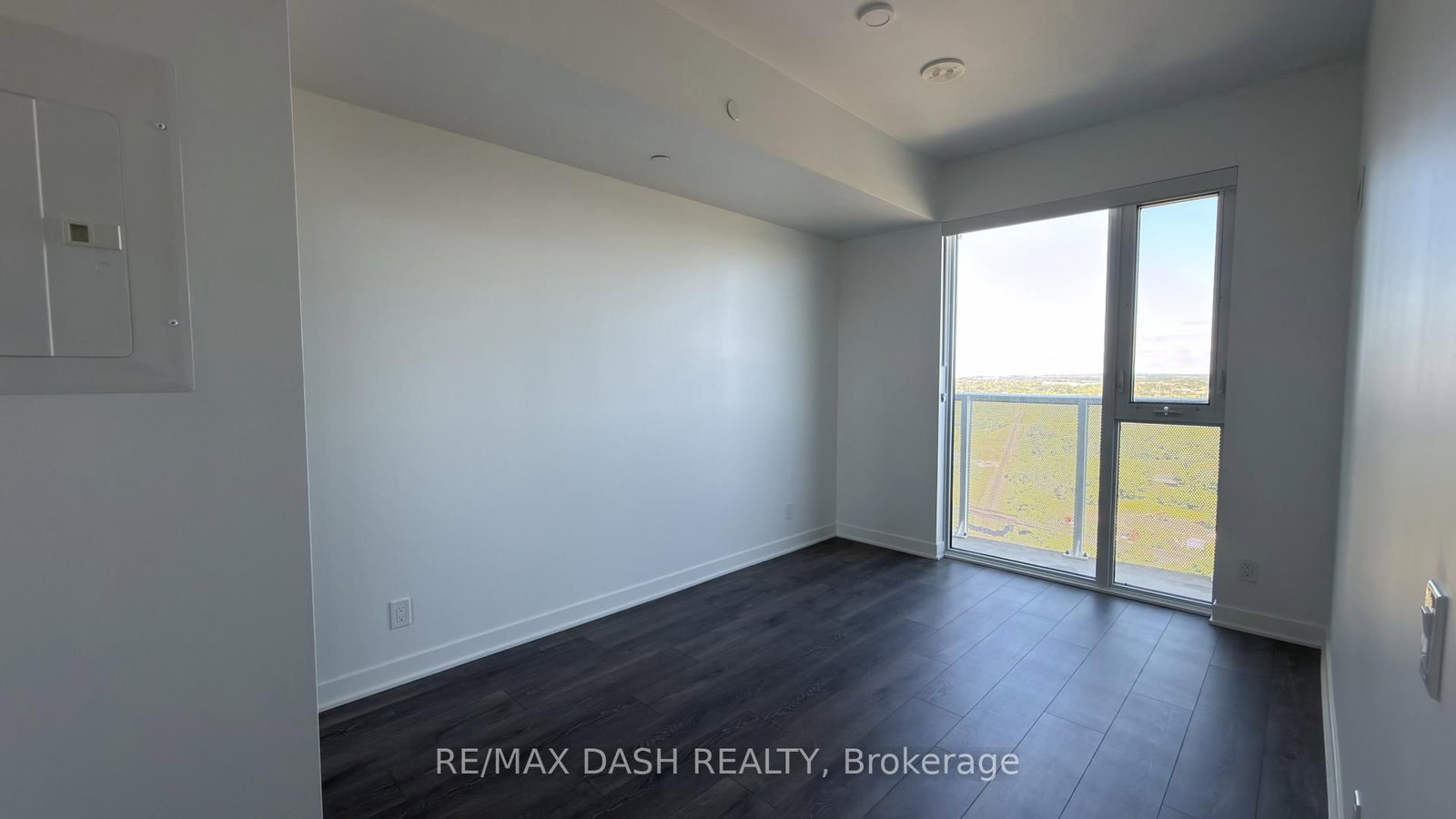 1919-6 Flavelle Tr, Vaughan, view 15