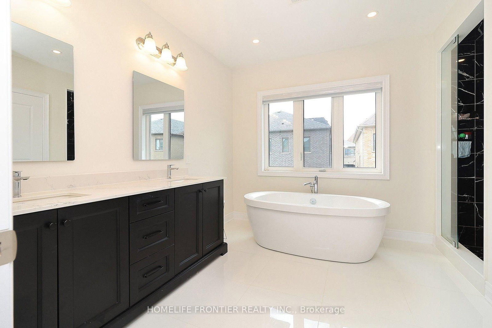 8 Planet Street • Richmond Hill, ON photo 15