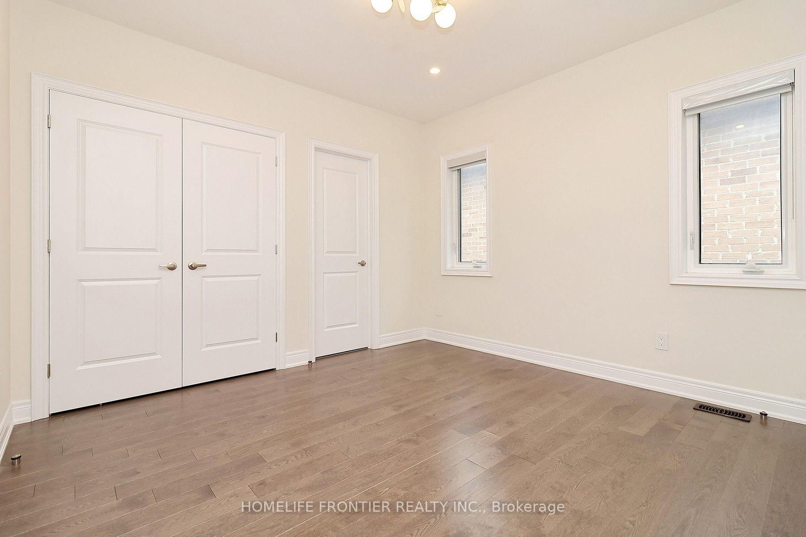 8 Planet Street • Richmond Hill, ON photo 21