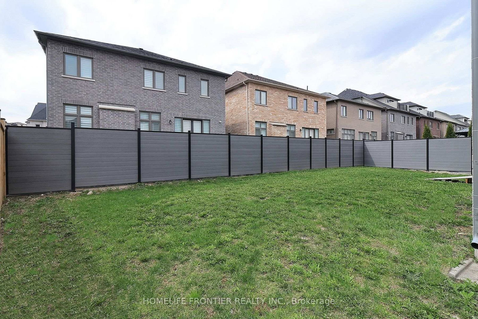 8 Planet Street • Richmond Hill, ON photo 22