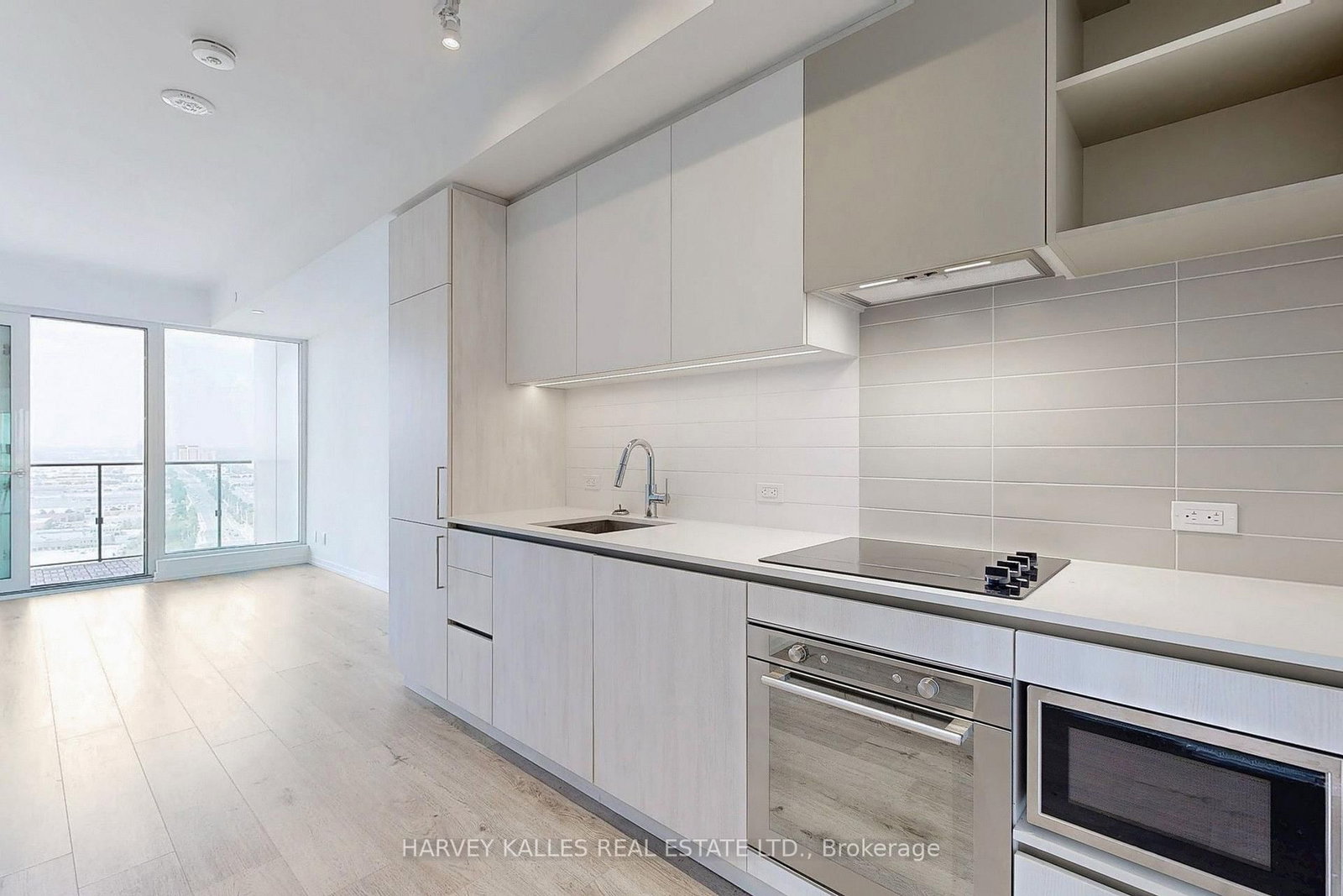 2807-7890 Jane St, Vaughan, view 13
