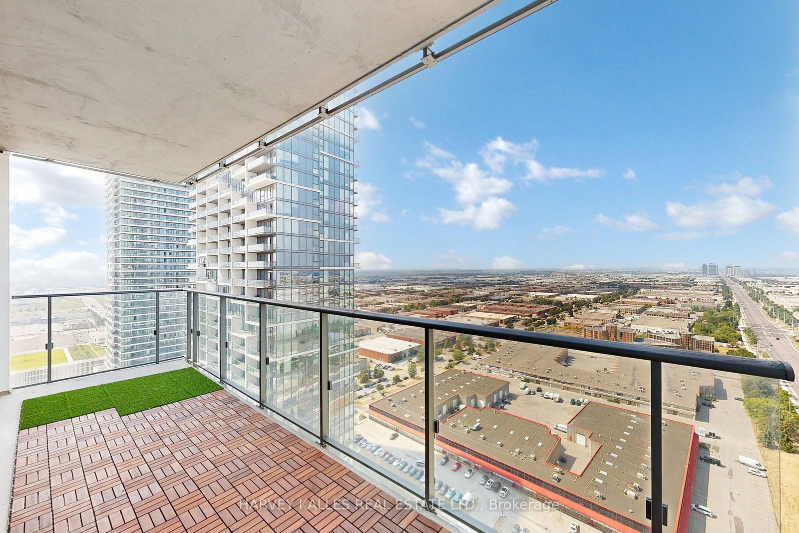 2807-7890 Jane St, Vaughan, view 24