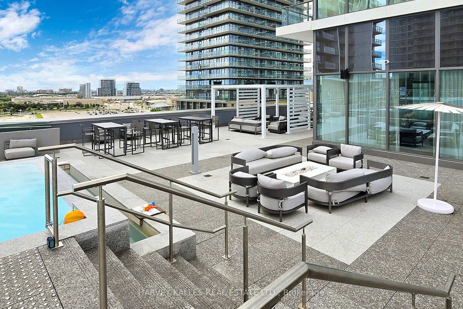 2807-7890 Jane St, Vaughan, view 36