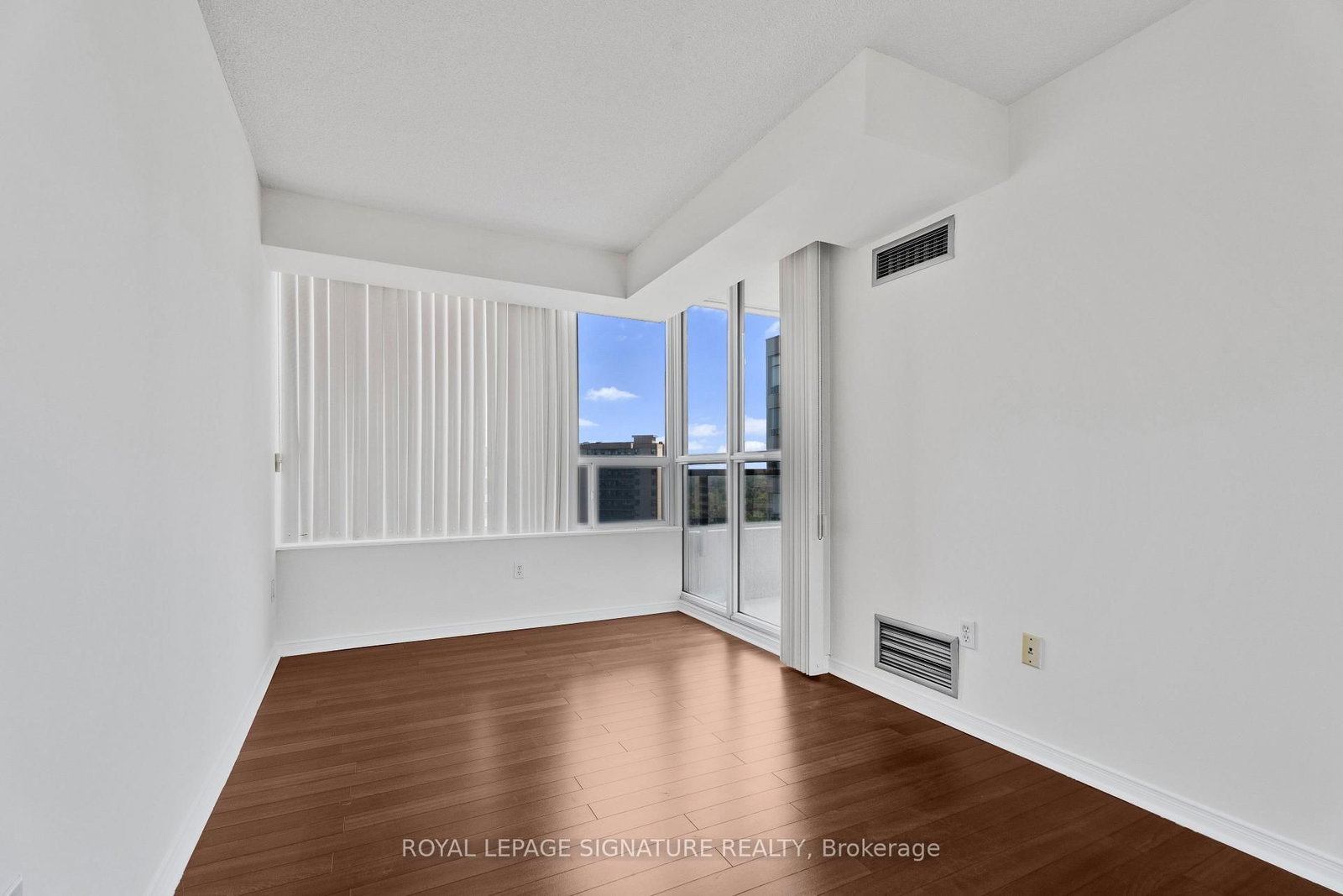 11 Townsgate Drive • #1410 • Vaughan, ON photo 12