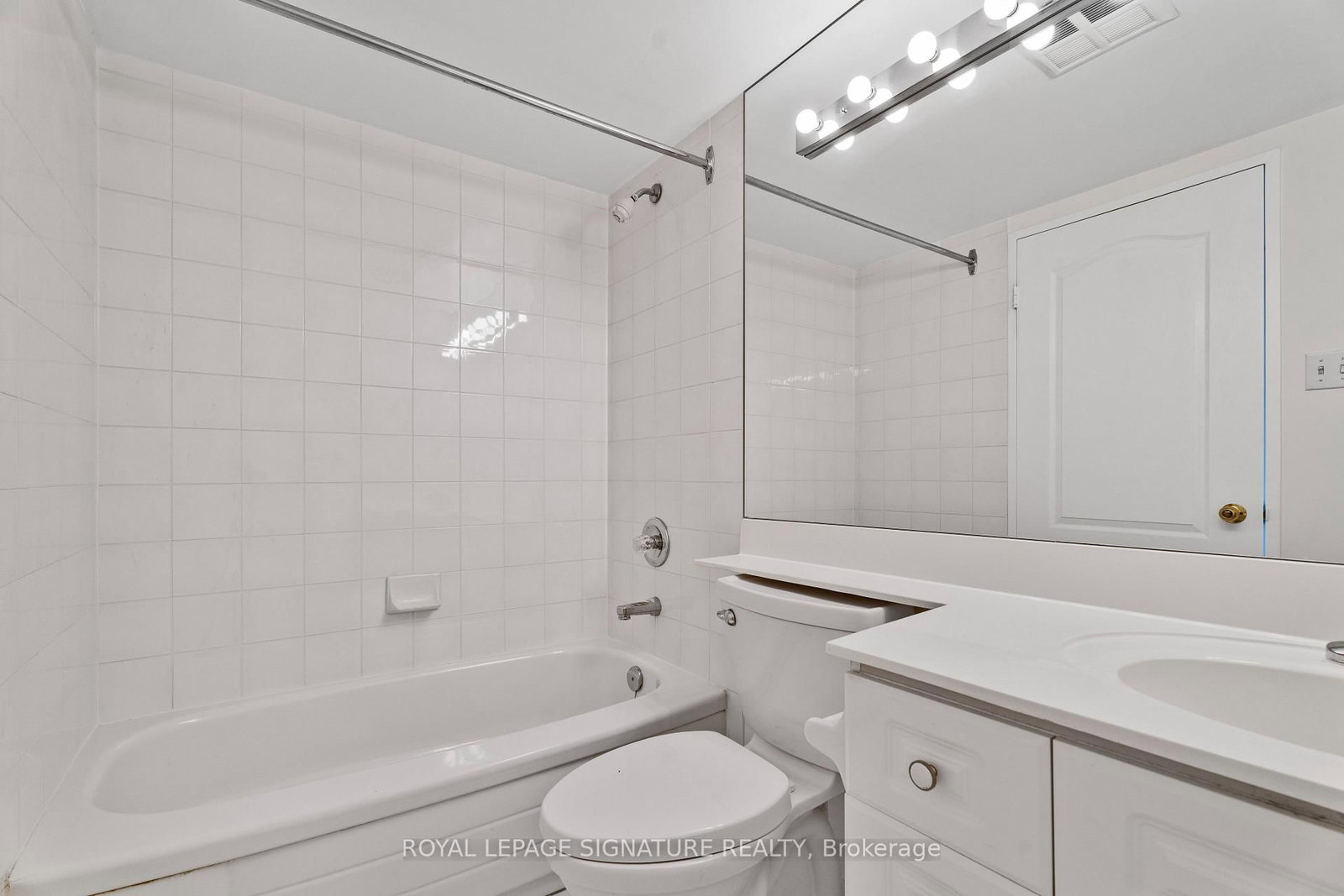 11 Townsgate Drive • #1410 • Vaughan, ON photo 19