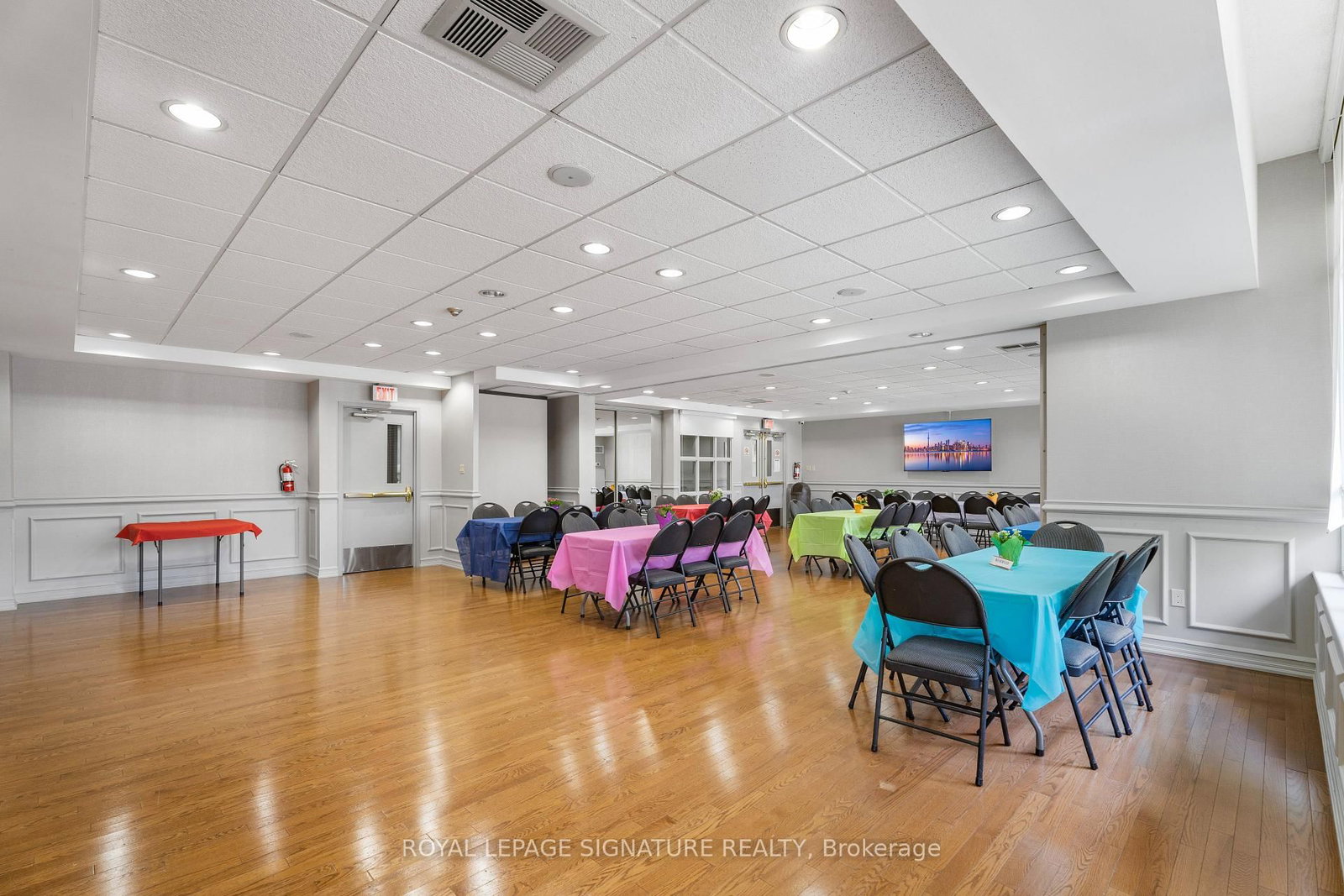 11 Townsgate Drive • #1410 • Vaughan, ON photo 25