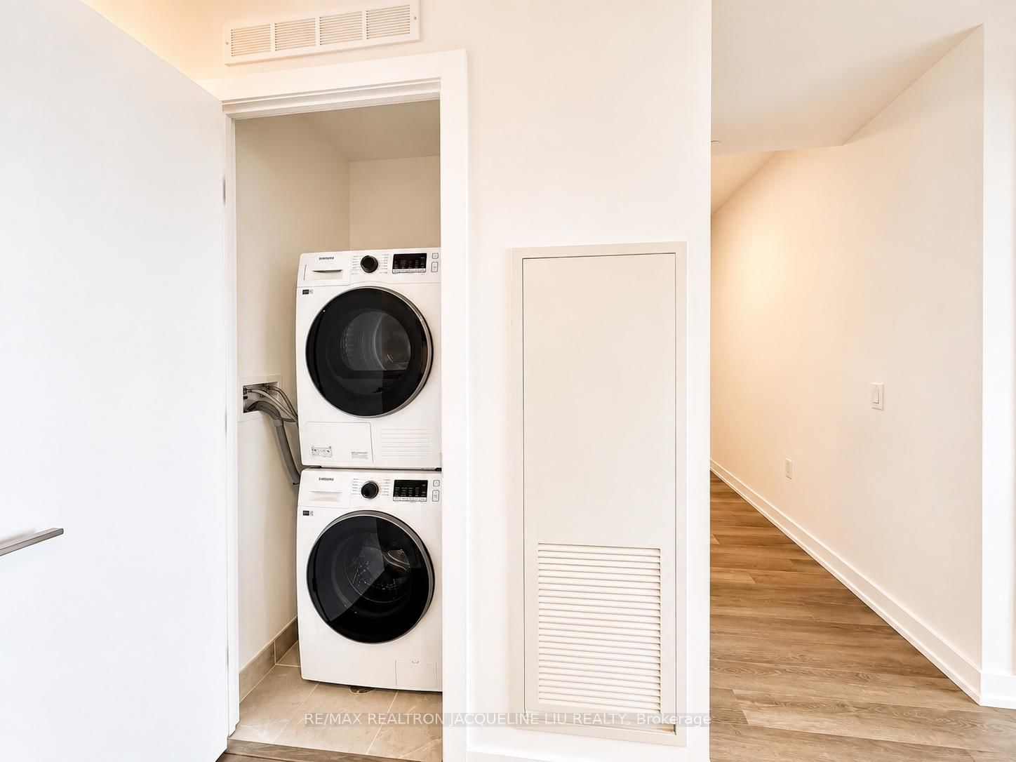 1009-21 Meadowdale Rd, Vaughan, view 12