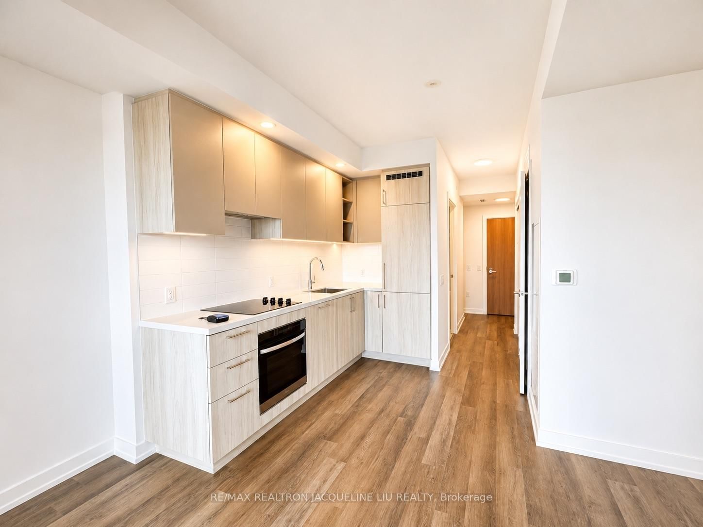 1009-21 Meadowdale Rd, Vaughan, view 5