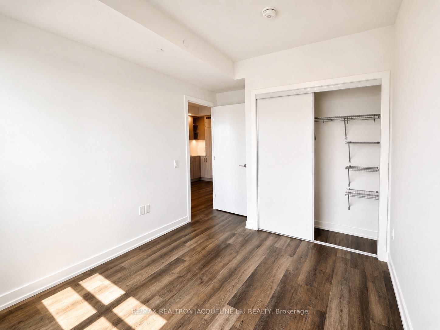 1009-21 Meadowdale Rd, Vaughan, view 9