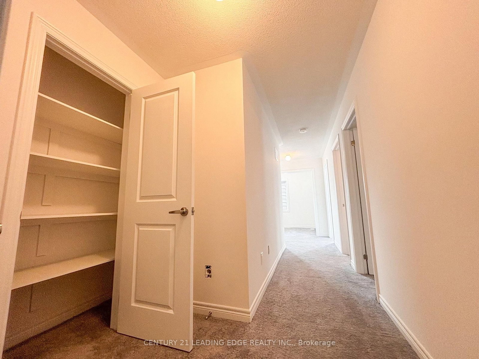 19 Wakefield Boulevard • Essa, ON photo 22