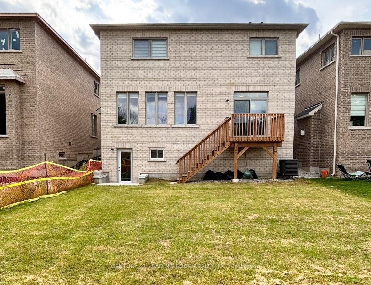 19 Wakefield Boulevard • Essa, ON photo 34