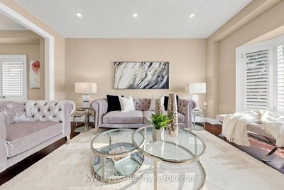 46 Clarendon Drive • Richmond Hill, ON photo 6
