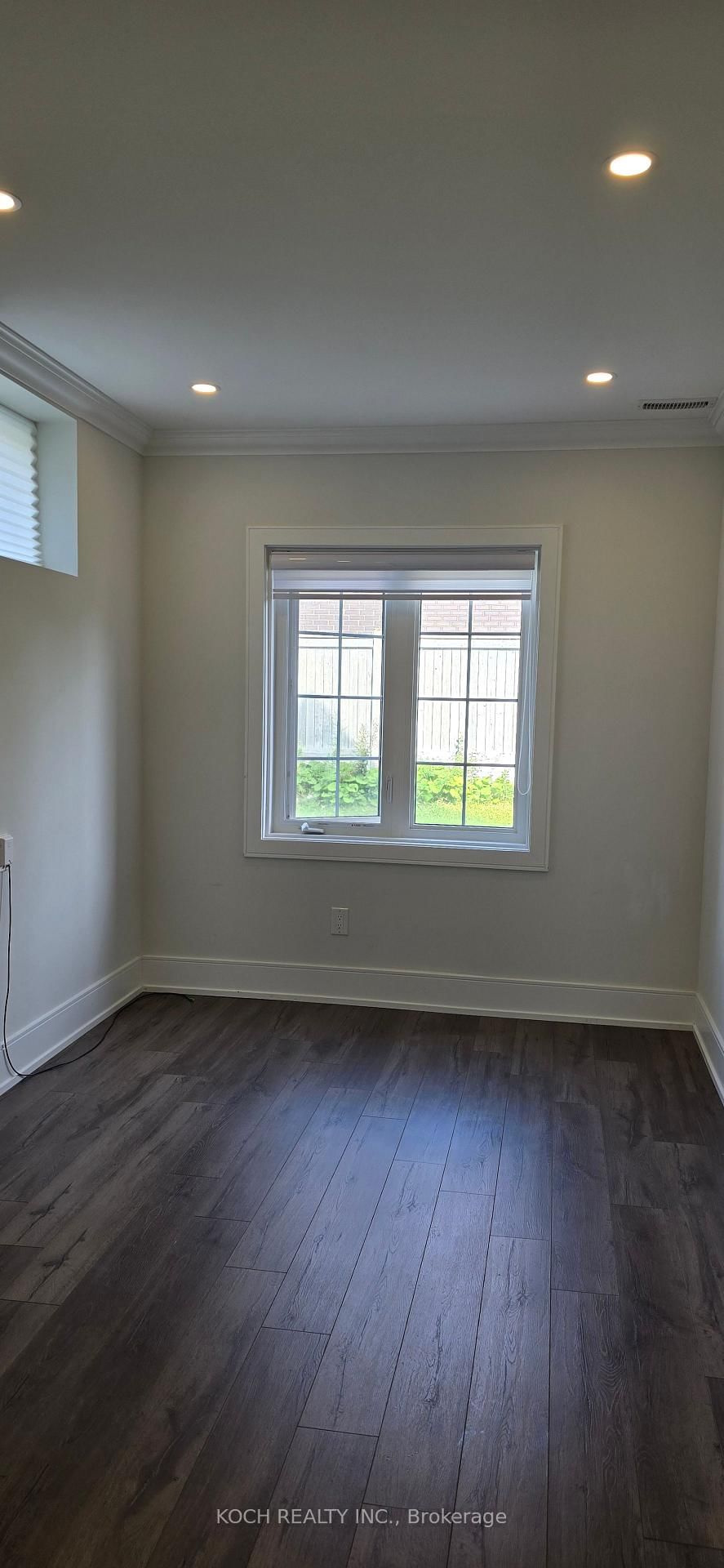 1 Hurst Ave, Vaughan, view 9