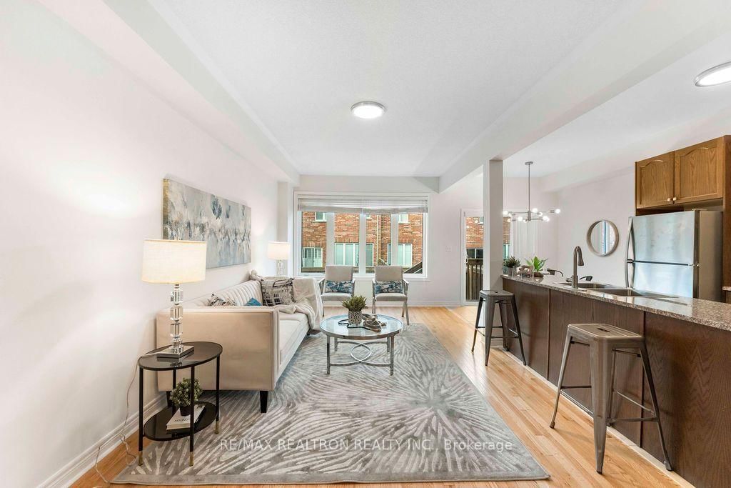 55 Drum Street • Whitchurch-Stouffville, ON photo 11