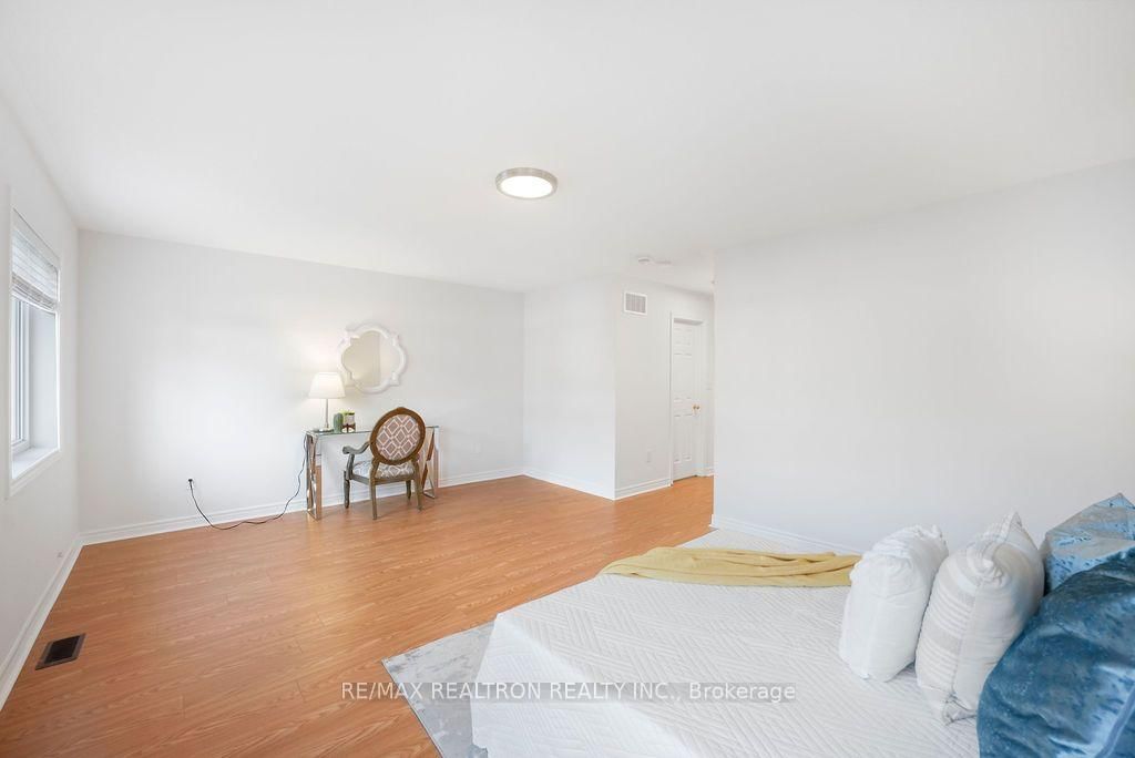 55 Drum Street • Whitchurch-Stouffville, ON photo 33