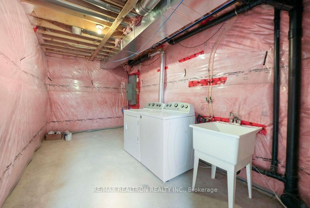 55 Drum Street • Whitchurch-Stouffville, ON photo 42