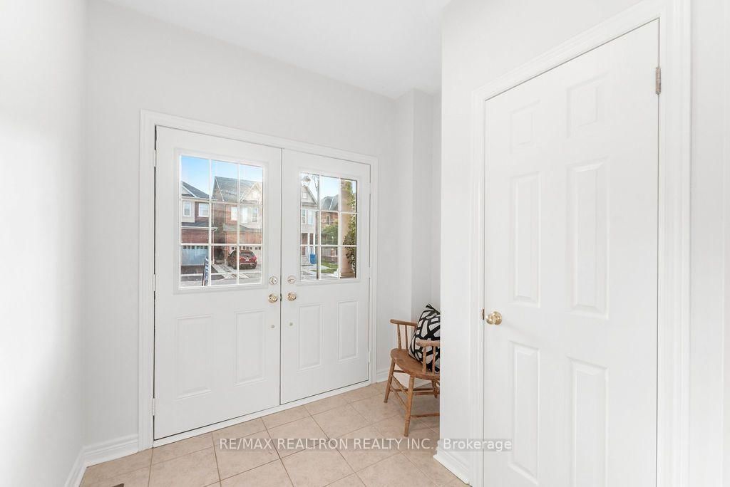 55 Drum Street • Whitchurch-Stouffville, ON photo 5