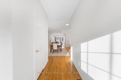 55 Drum Street • Whitchurch-Stouffville, ON photo 6