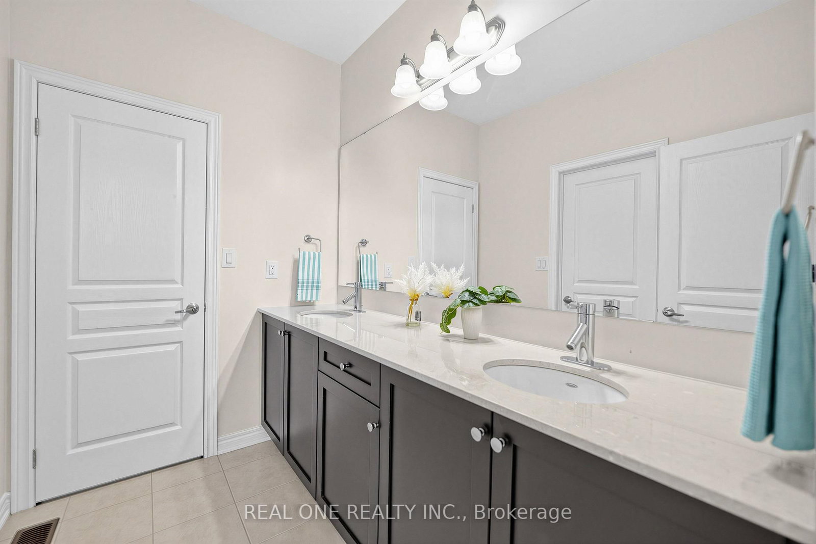 57 Busch Avenue • Markham, ON photo 28