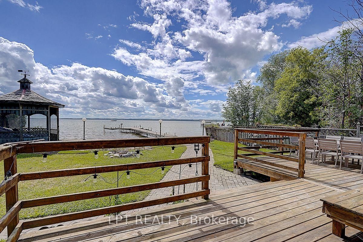 38 Metropolitan Crescent • Georgina, ON photo 9