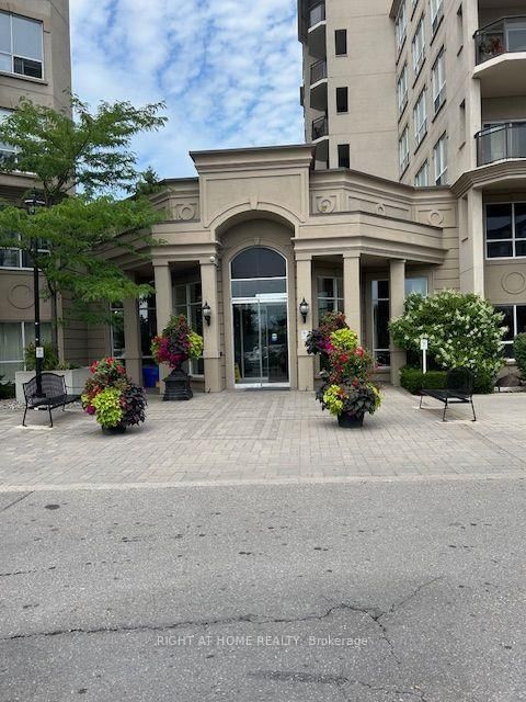 403 - 2 Maison Parc Court