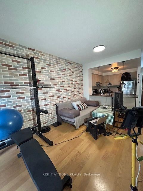 2 Maison Parc Court • #403 • Vaughan, ON photo 21