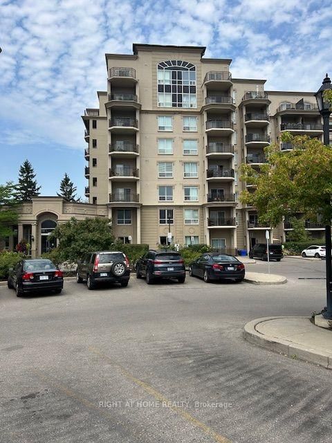 403 - 2 Maison Parc Court