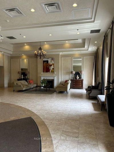 2 Maison Parc Court • #403 • Vaughan, ON photo 5