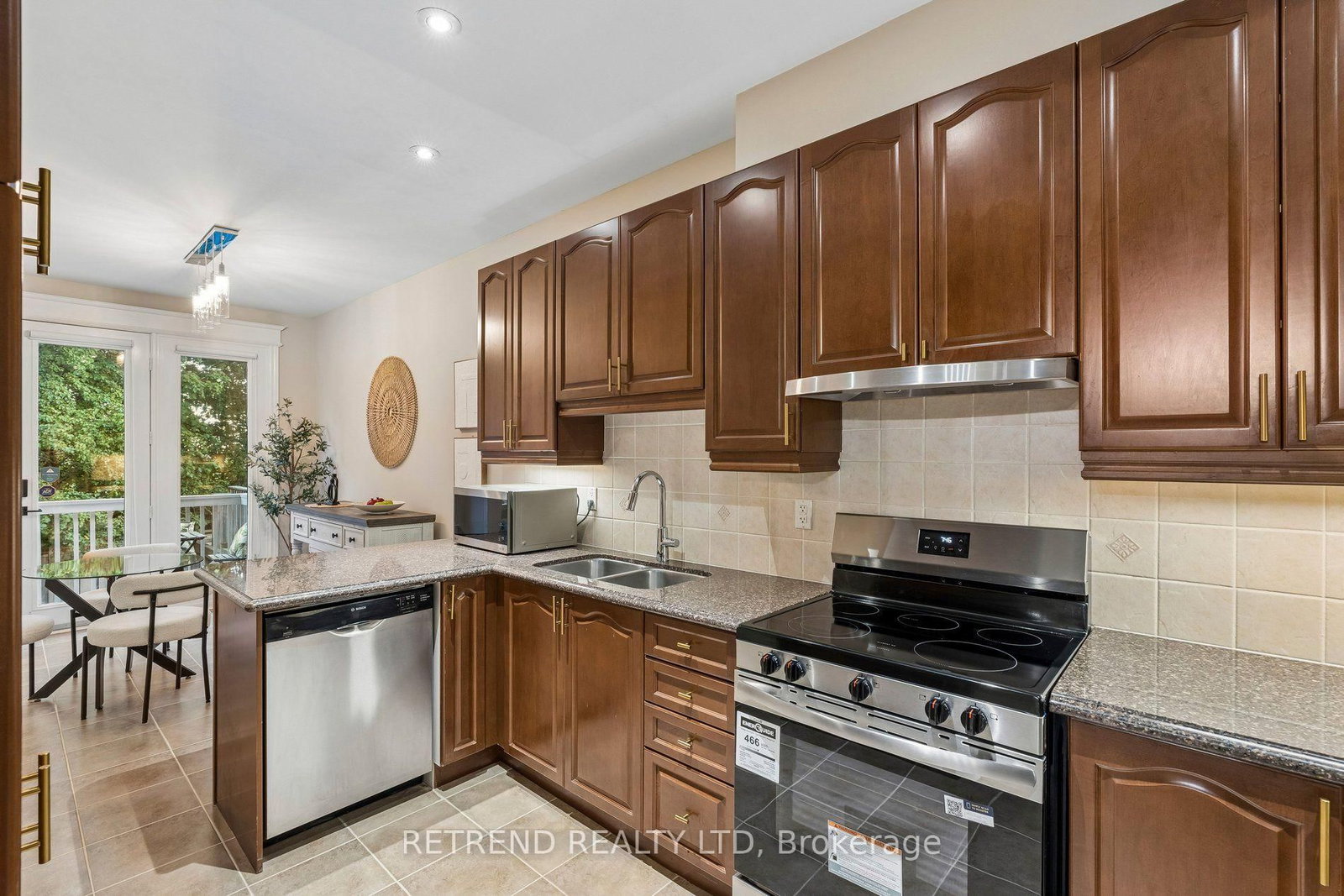 83 Southvale Drive • Vaughan, ON photo 20