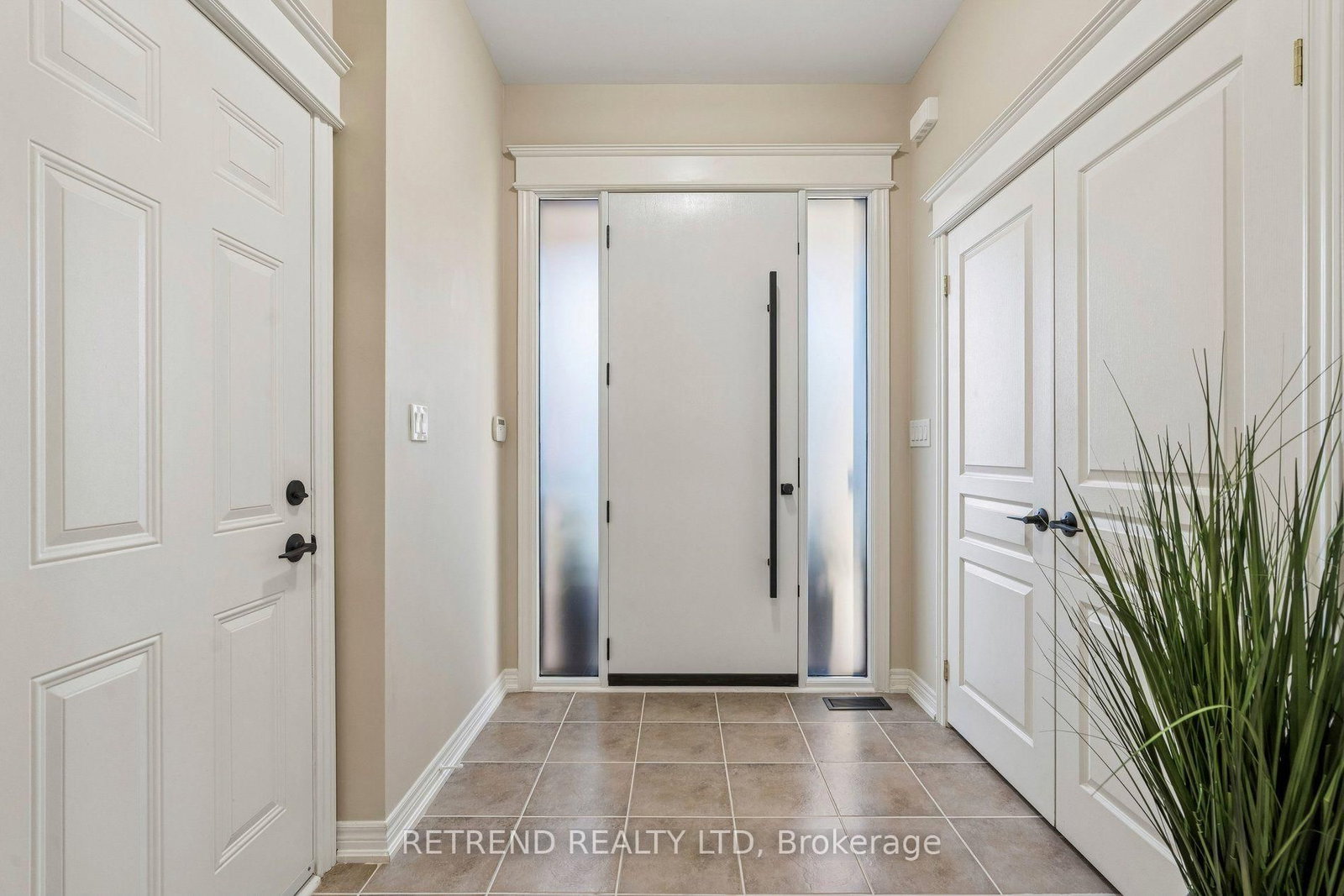 83 Southvale Drive • Vaughan, ON photo 5
