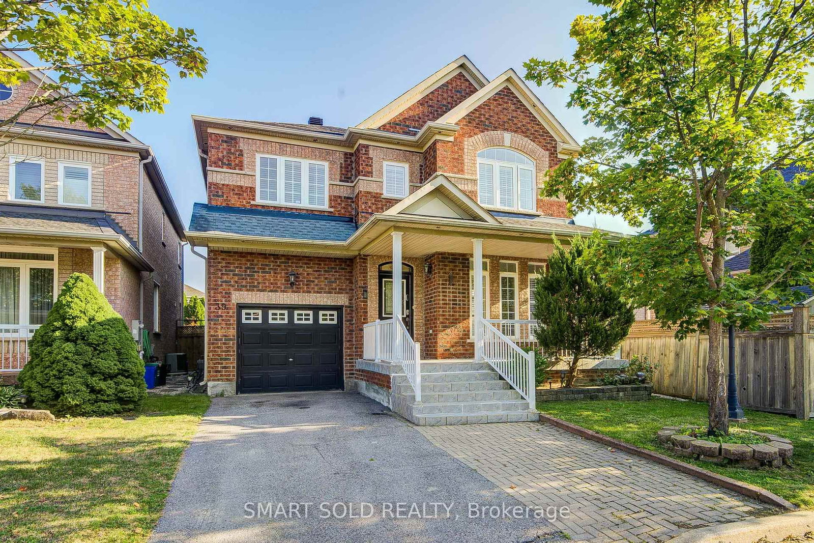 39 Victoria Wood Avenue • Markham, ON photo 1