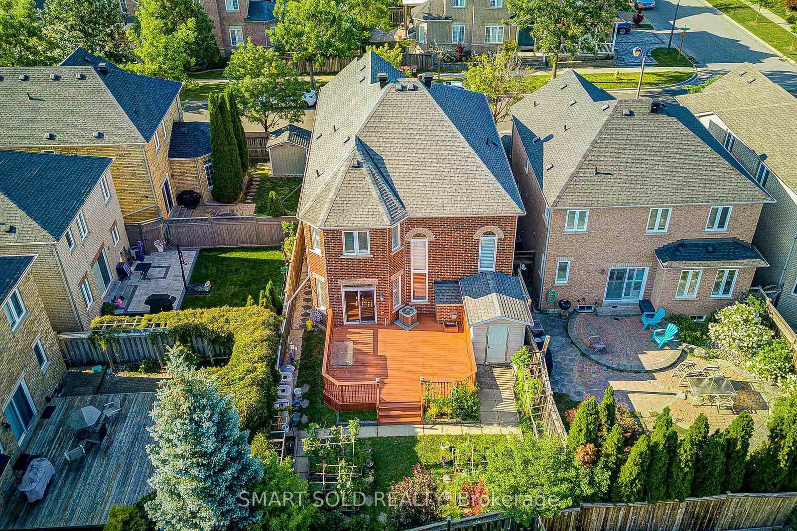 39 Victoria Wood Avenue • Markham, ON photo 45
