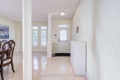 39 Victoria Wood Avenue • Markham, ON photo 5