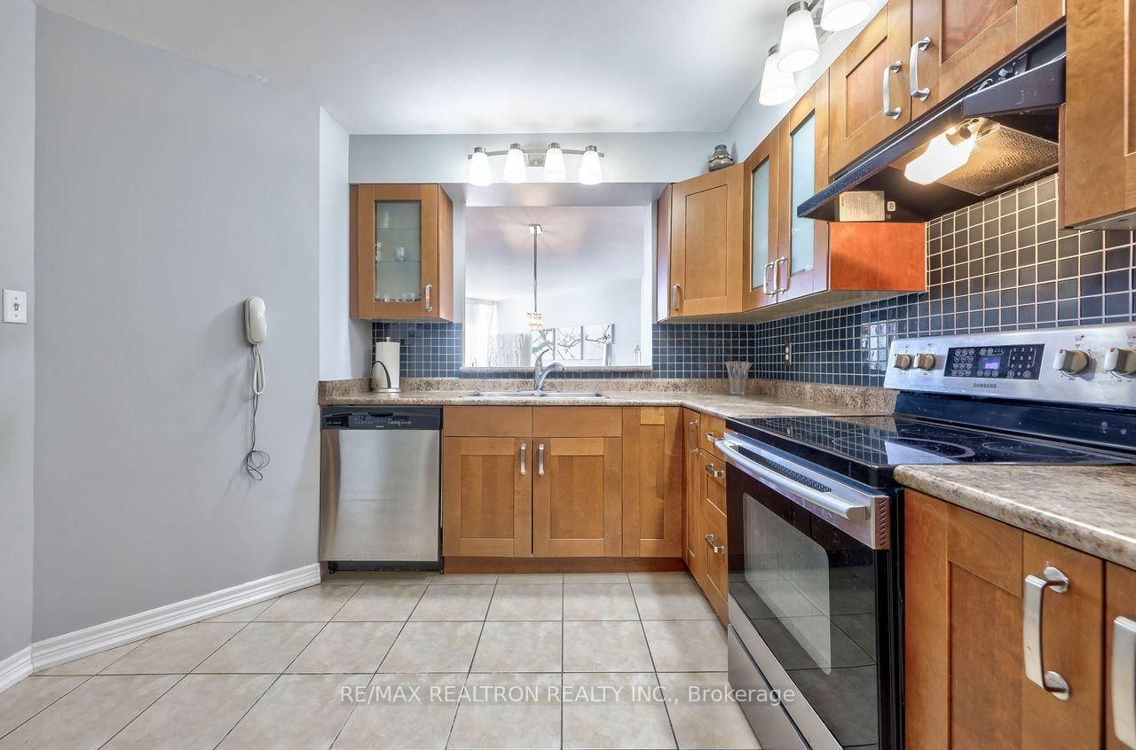 120 Promenade Circle • #614 • Vaughan, ON photo 26