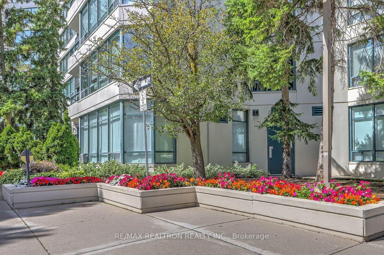 120 Promenade Circle • #614 • Vaughan, ON photo 6