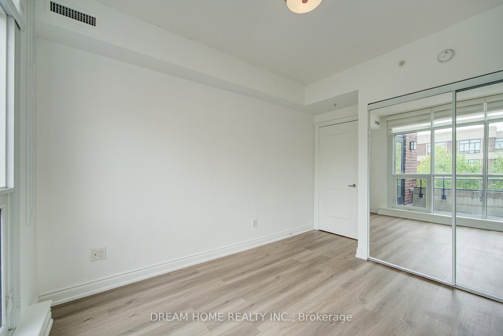 2396 Major Mackenzie Drive • #322 • Vaughan, ON photo 46