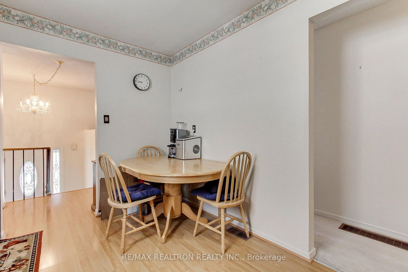 28 Longview Drive • Bradford West Gwillimbury, ON photo 10