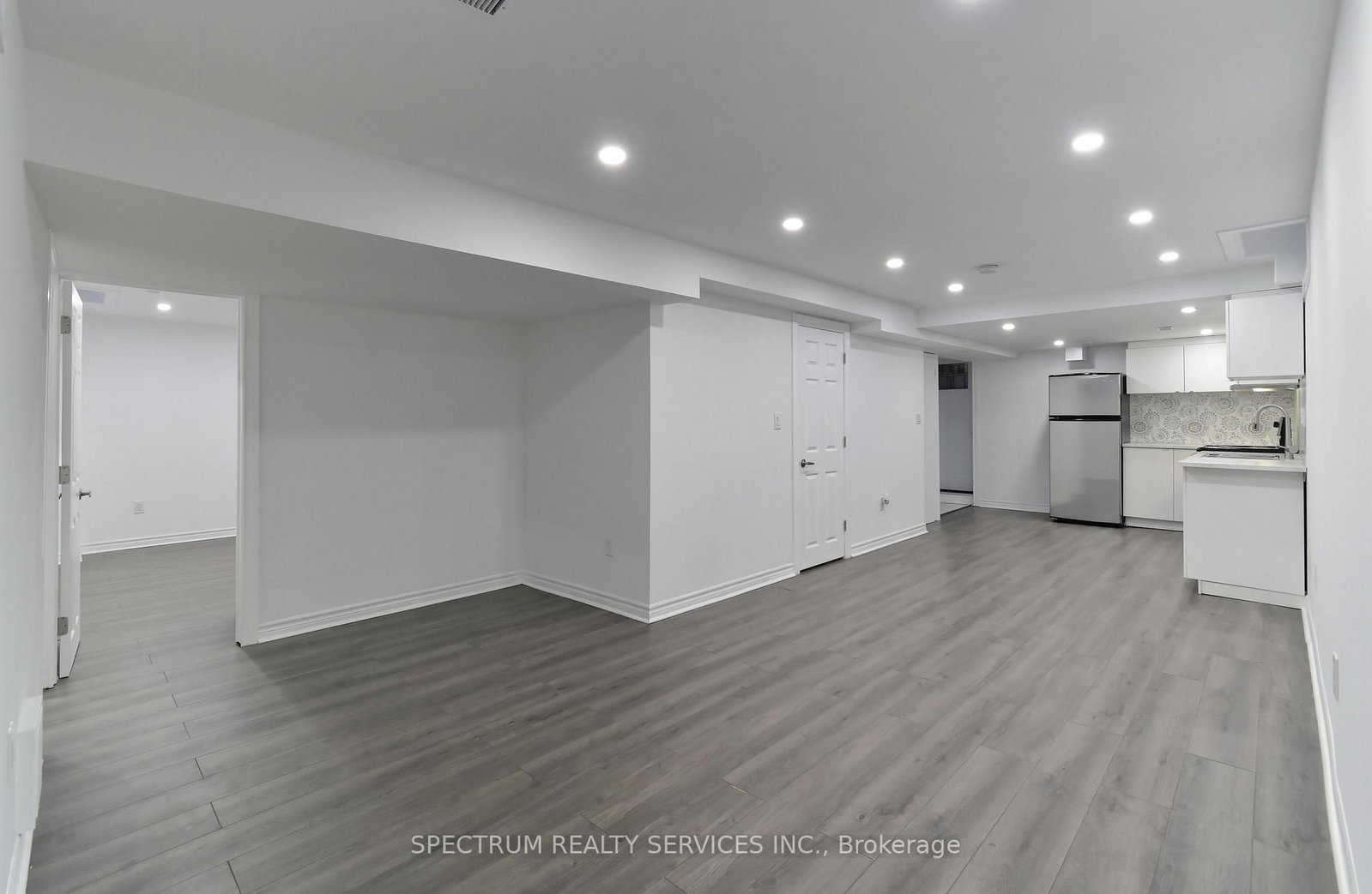 Bsmt - 22 Lanterna Crescent, Vaughan 4