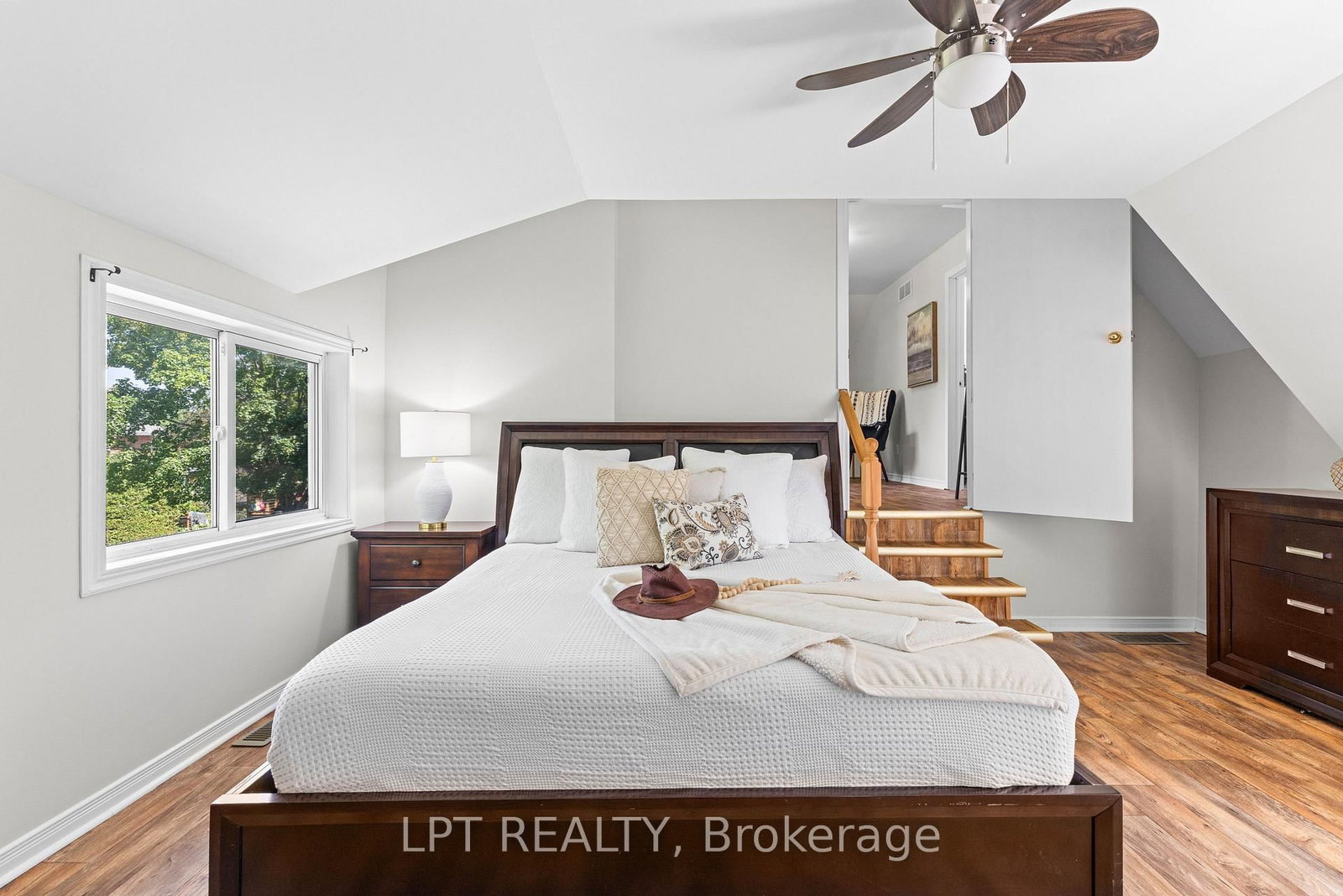 77 Munro St West Street W • Brock, ON photo 22