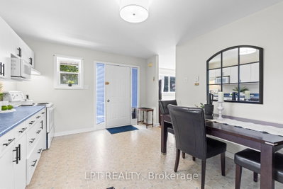 77 Munro St West Street W • Brock, ON photo 8