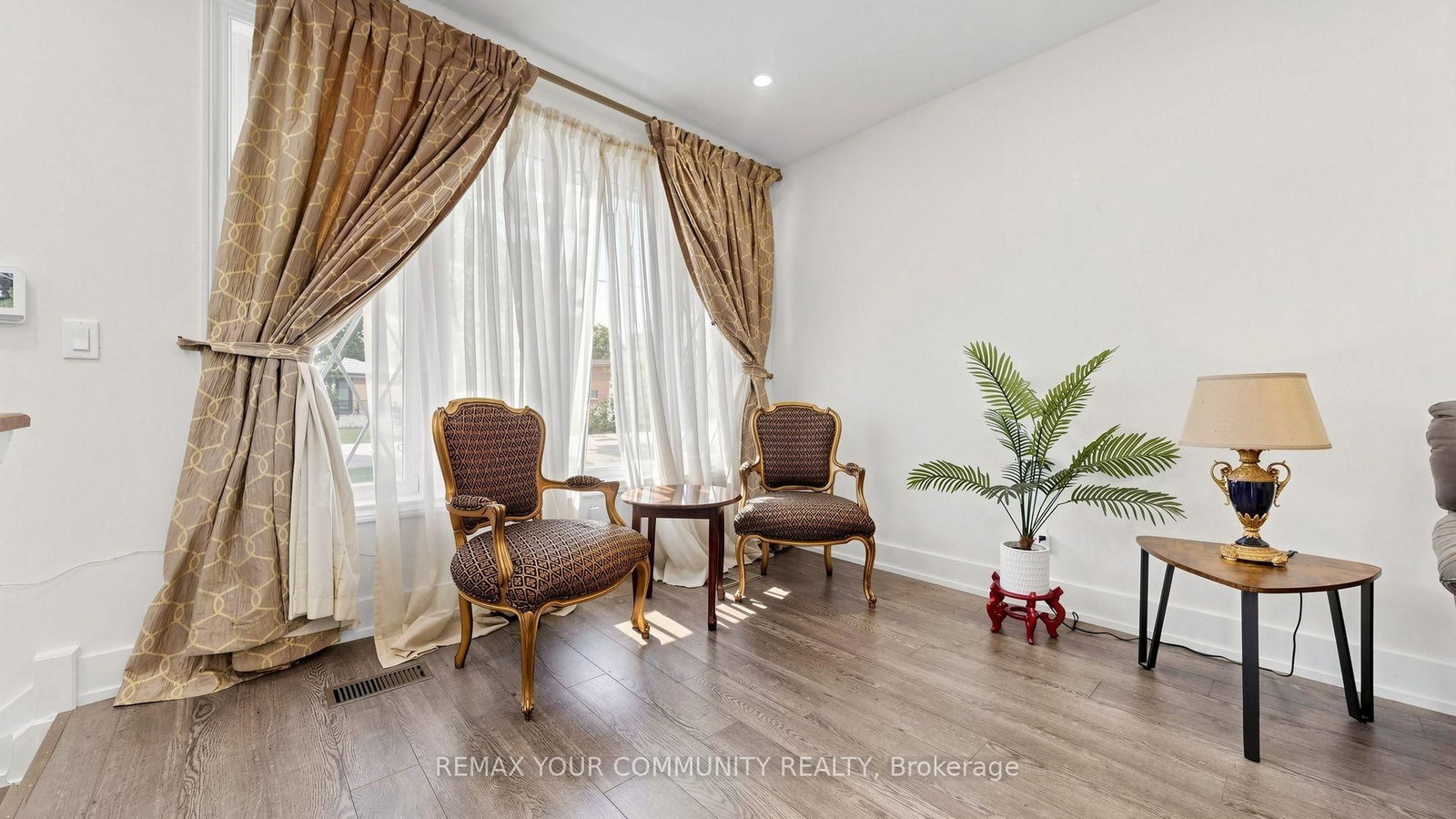 59 Davis Road • Aurora, ON photo 24