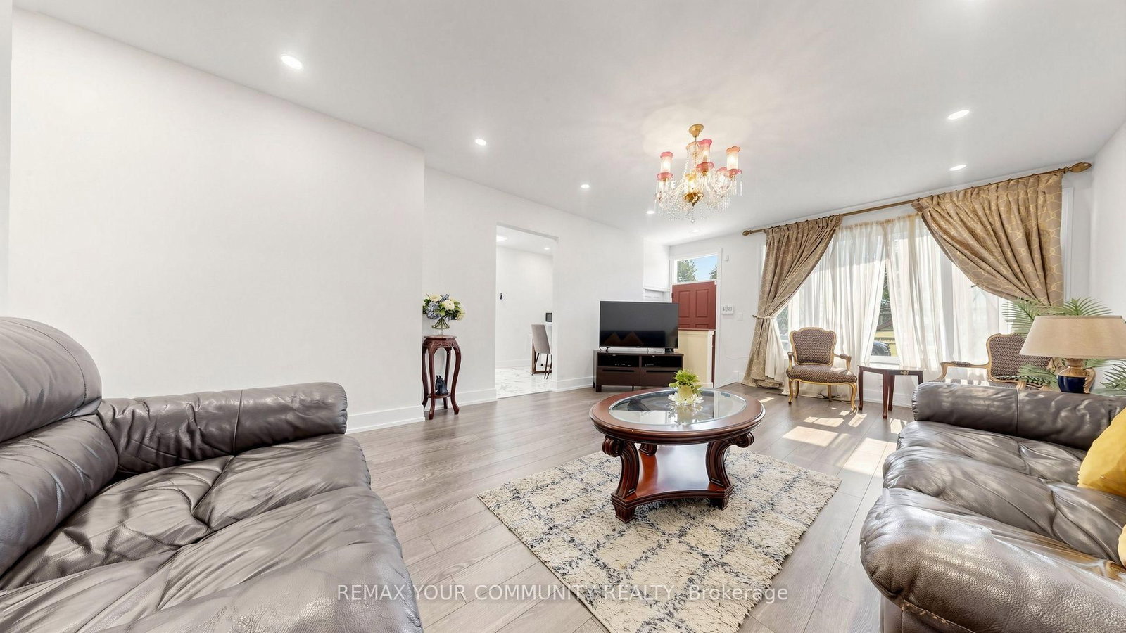 59 Davis Road • Aurora, ON photo 26