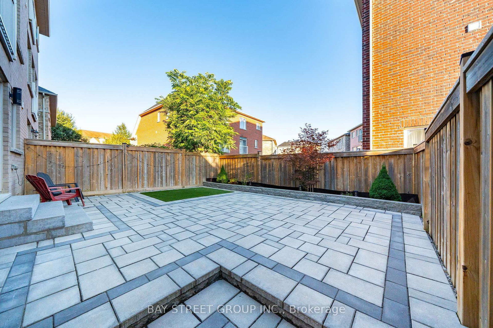 8 Zeng Cheng Drive • Markham, ON photo 36
