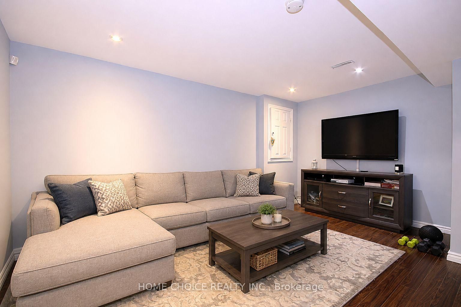 155 Hollandview Trail • Aurora, ON photo 21