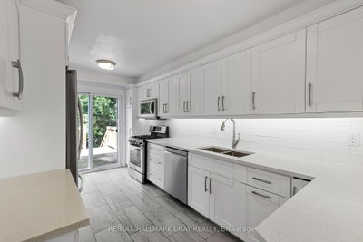 492 Britannia Avenue • Bradford West Gwillimbury, ON photo 5